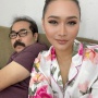 Suami Masih Terbaring Lemah di Rumah Sakit, Mata Inul Daratista Bengkak Akibat Menangis Terus