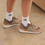 5 Sepatu dengan Desain Klasik dan Timeless, Nyaman Maksimal untuk Jalan Kaki