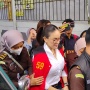 Nikita Mirzani Diborgol Hadiri Sidang Kasus Pemerasan, Dapat Sambutan Meriah di Pengadilan