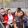Perdana Jalani Sidang Kasus Pemerasan, Nikita Mirzani Bawa Doa Laura Meizani