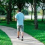 5 Sepatu Jalan Terbaik untuk Orang Tua: Ringan, Empuk, dan Gak Bikin Gampang Jatuh