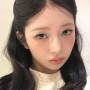 4 Look Minimalis Stylish ala Rei IVE, Dominasi Putih yang Anti-Gagal!