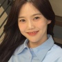 Fresh dan Feminin, Ini 4 Inspirasi Gaya Hangout dari Hyojung OH MY GIRL
