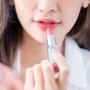5 Rekomendasi Lipstik yang Tidak Membuat Bibir Hitam: Mengandung Vitamin E, Jojoba Oil, dan SPF