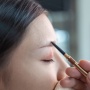 5 Rekomendasi Pensil Alis dengan Ujung Micro, Kunci Bikin Alis Serat Natural Sempurna