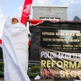 Polri Dapat Piagam Penghargaan: Konsisten Dikritik Rakyat Tak Goyah, Dipuji Presiden Sumringah