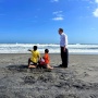Pamer Momen Liburan ke Pantai Bareng Cucu, Foto Jokowi Dituding Hasil Editan untuk Pencitraan