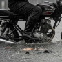 Terobos Banjir Tanpa Takut Basah, Ini 4 Rekomendasi Sepatu Boots Karet Andalan Para Bikers