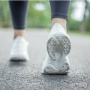 5 Sepatu Jalan Kaki Paling Nyaman Dipakai Seharian, Mulai Rp300 Ribuan