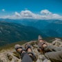 5 Pilihan Sandal Gunung Wanita: Taklukkan Puncak dengan Nyaman dan Cengkeraman Kuat