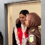 Nikita Mirzani Kembali Serang dr Reza Gladys: Minta Ganti Rugi Ratusan Miliar!