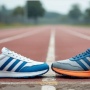 Adu Gaya Retro Runner 2025: Adidas Response CL vs Adistar Cushion, Siapa Juaranya?