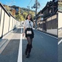 Anti Mati Gaya saat Traveling dengan 5 Outfit Stylish ala Michelle Ziudith