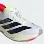 7 Sepatu Adidas Terbaik untuk Olahraga Lari, Gym hingga Padel