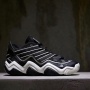 Sepatu Adidas Kobe Bryant Saat Jadi Starter Terjual Rp3,9 Miliar