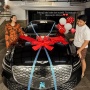 Hadiah Melahirkan Sekaligus Anniversary, Thariq Halilintar Beri Mobil Mewah untuk Aaliyah Massaid!