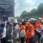 Emak-Emak Geruduk Rutan Cipinang, Teriakkan Nama Jokowi Jelang Bebasnya Tom Lembong