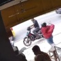 Viral Detik-detik Ibu Hamil Kerja Maling Motor di Jambi, Aksi Heroik Berujung Jatuh!