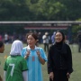Eks Arsenal dan Juara Piala Dunia Transfer Ilmu ke Pesepak Bola Putri di Jakarta