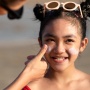 Aman untuk Kulit Sensitif! Ini 7 Rekomendasi Sunscreen Terbaik dan Gentle untuk Anak