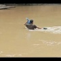 3 Fakta Viral Penghulu di Sumbar, Berenang Seberangi Sungai Demi Layani Akad Nikah