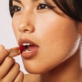 Punya Bibir Gelap? Ini 7 Rekomendasi Lipstik Paling 'Nampol' agar Tampil Pede!