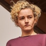 Profil Julia Garner, Dari Silver Surfer Fantastic Four ke Guru Misterius di Weapons