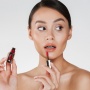 4 Lip Tint Lokal untuk Sempurnakan Glass Skin Makeup Kamu, Fresh Abis!