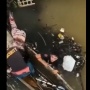 Aksi Heroik Damkar Loncat Jembatan Demi Selamatkan Wanita Tenggelam: Korps Cokelat Berani Gak Ya?