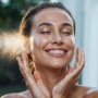 4 Sunscreen Spray Cica Proteksi dari Sinar UV dan Perkuat Skin Barrier