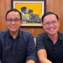 Bukan Skincare Mahal, Ini Kunci Tom Lembong Tetap Ganteng dan Wangi di Balik Jeruji