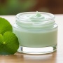 5 Moisturizer Mengandung Centella Asiatica untuk Kulit Berjerawat, Harga Mulai Rp30 Ribuan