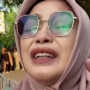 Sampai Nangis Kejer, Emak-emak Tak Rela Jokowi Dituduh Ijazah Palsu: Orang Baik Kok Digituin!