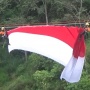 Rayakan HUT RI ke-80: Detik-detik Pengibaran Bendera Raksasa di Kaki Gunung Merapi