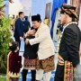 Momen Langka Prabowo Peluk Jan Ethes dan Cium La Lembah di Istana, Gibran-Selvi Tersenyum Jadi Saksi