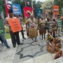 Berlumur Lumpur PSN, Masyarakat Adat Merauke Gelar Ritual di MK: Tolak Proyek Strategis Nasional!