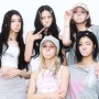 Bubble Gum oleh Kep1er: Menepis Tatapan Tak Nyaman Lewat Satu Gertakan