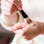 4 Pilihan Foundation Ringan dengan Hasil Natural, Cocok untuk Daily Makeup!