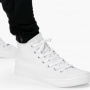 Sepatu Kets untuk Aktivitas Apa? Intip 5 Pilihan Lokal yang Nyaman dan Stylish