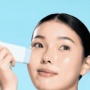 4 Sunscreen Stick Korea Hyaluronic Acid, Jaga Kulit Lembap Sepanjang Hari!