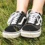 Sepatu Vans Cocok Dipakai untuk Apa? Ini 5 Varian Paling Populer Sepanjang Masa