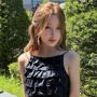 Anti Repot, Tetap Cantik! Ini 4 OOTD Feminin Simpel ala Belle KISS OF LIFE