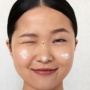 7 Rekomendasi Sunscreen Terbaik di KKV untuk Kulit Kombinasi, Cocok buat Base Makeup
