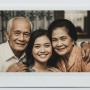 10 Prompt Bahasa Indonesia Buat Edit Foto Bareng Orang Tercinta yang Sudah Tiada