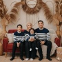 Bikin Foto Keluarga Studio Makin Keren dengan 8 Prompt Gemini AI Ini