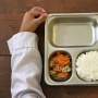 MBG: Niat Baik Tanpa Kontrol? Tragedi Keracunan Ratusan Siswa di Balik Program Makan Bergizi Gratis