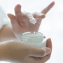 5 Rekomendasi Moisturizer Mengandung Glycolic Acid, Bikin Wajah Cerah dan Halus Mulai Rp25 Ribu
