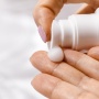 7 Physical Sunscreen Terbaik untuk Kulit Usia di Atas 40 Tahun