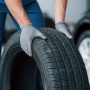 Kenapa Ban Mobil Habis Sebelah? Ini Penyebabnya