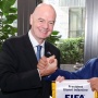 Prabowo Subianto bertemu Presiden FIFA di New York, Bahasa Apa?